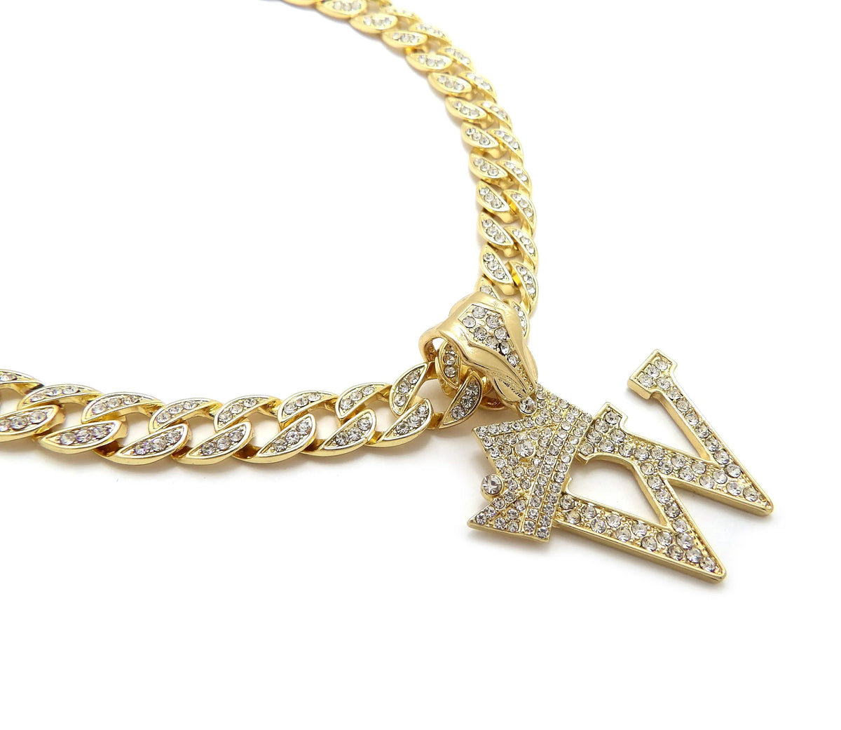 Gold Cuban Chain Necklace with Pendant L89022