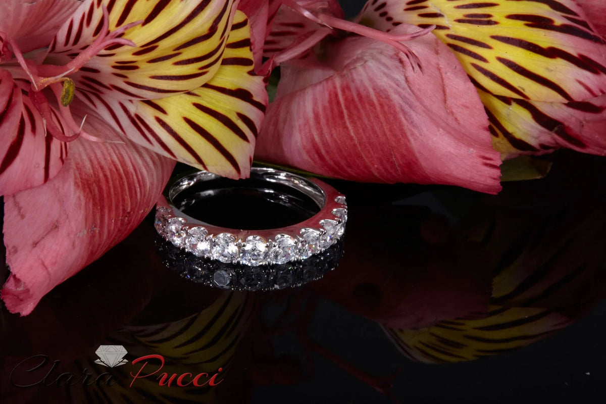 18K White Gold Simulated Diamond Engagement Ring Band R590722