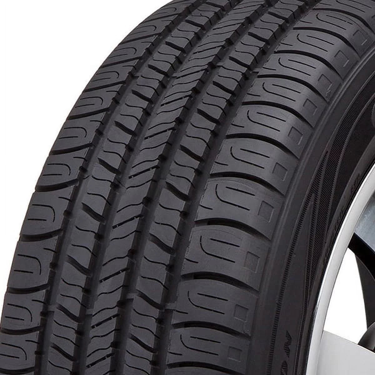 Set of 4 All-Season 215/55R17 94H Tires Z986