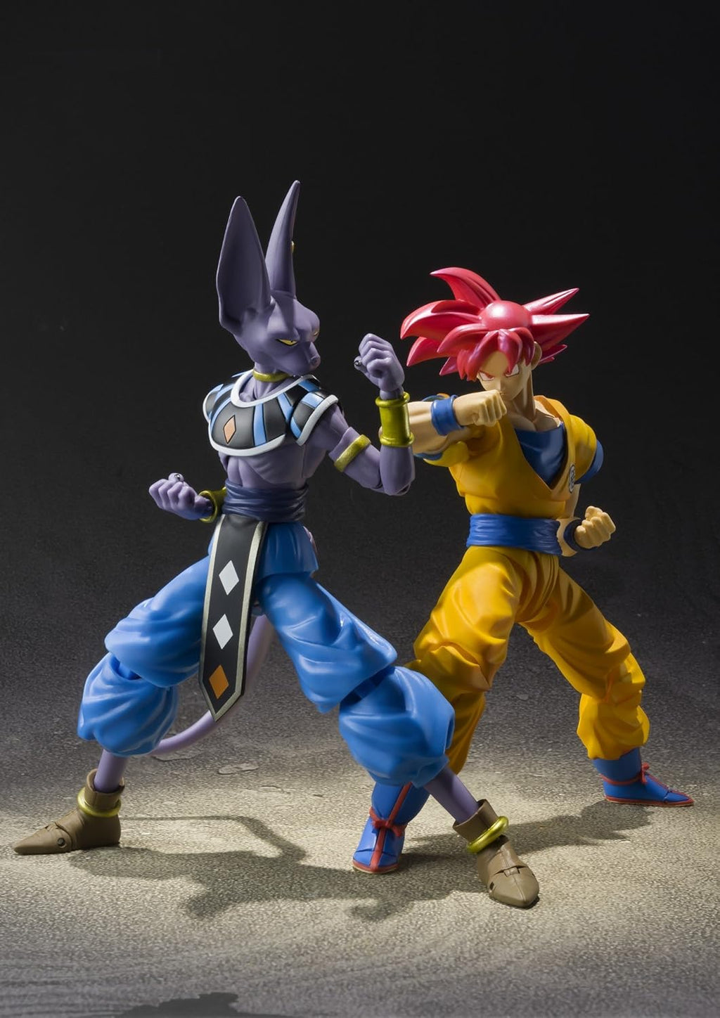 S.H. Figuarts Super Saiyan God Son Goku Action Figure H4993