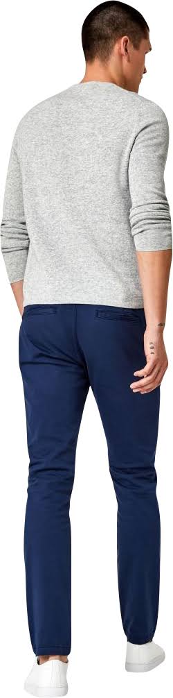 Slim Leg Chino Q437