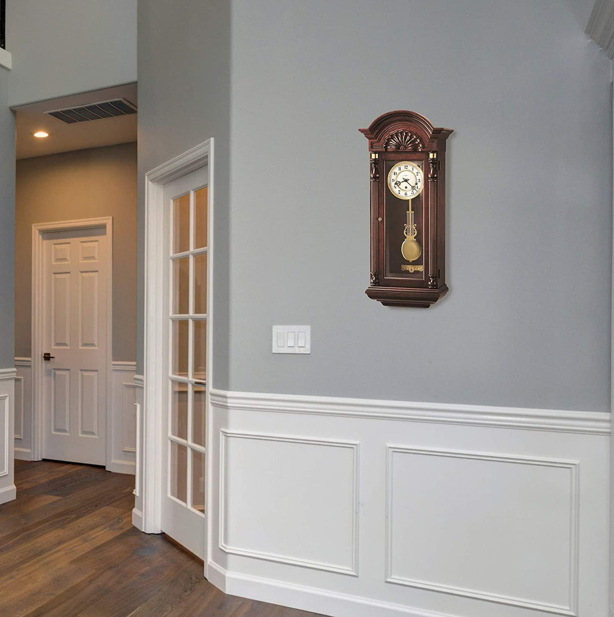 Vintage Mahogany Finish Wall Clock U991