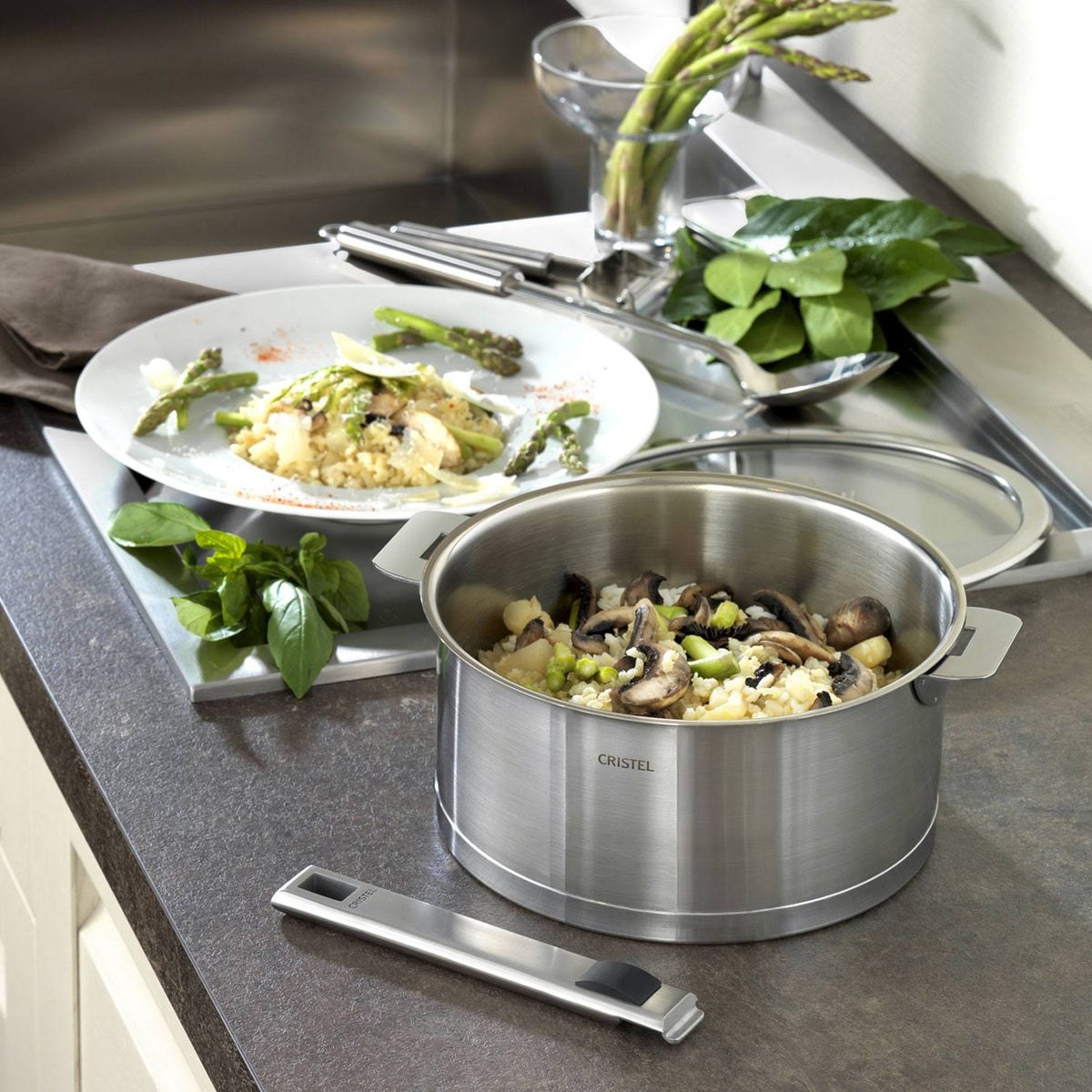 Saucepan with Lid 1qt. G927790