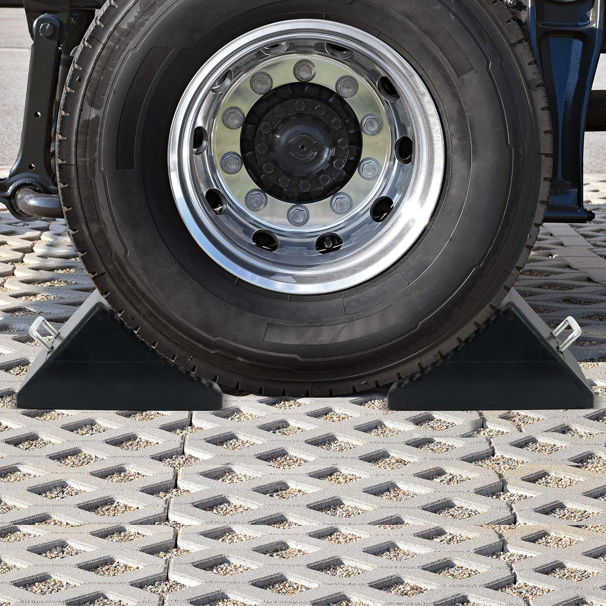 Set of 4 Heavy Duty Nylon Rubber Wheel Chocks B3293