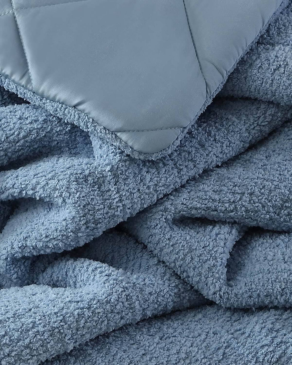 King Blue Comforter P170581