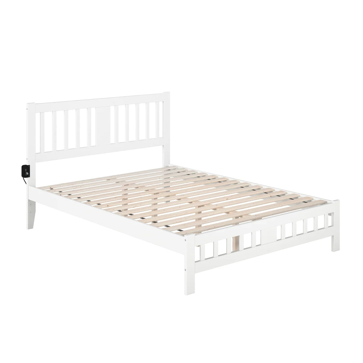 White Wood Queen Bed with Footboard Y224549
