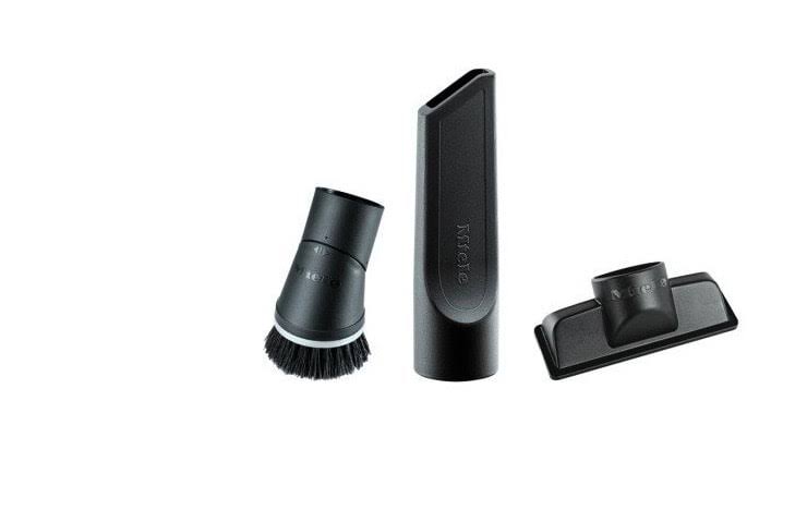 Bagless Canister Vacuum I6858